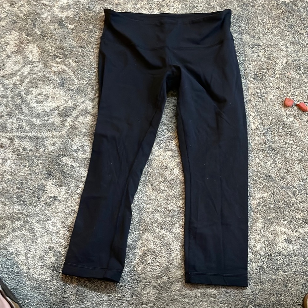 Used Lululemon 19’ leggings